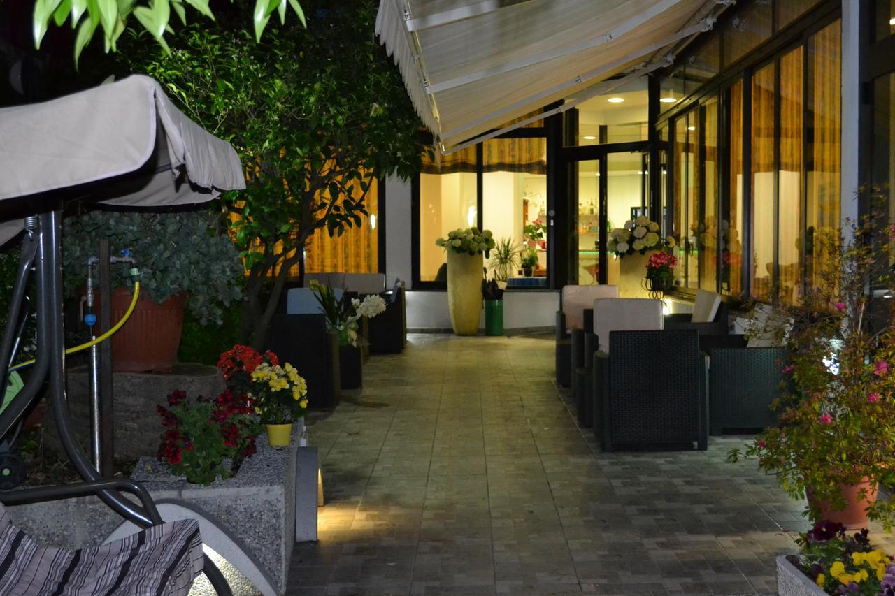 Hotel Villa Camilla Varazze Zewnętrze zdjęcie